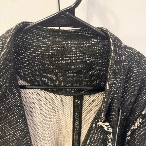 Ann Taylor Women's Black Tweed Jacket Size M - Picture 4 of 13
